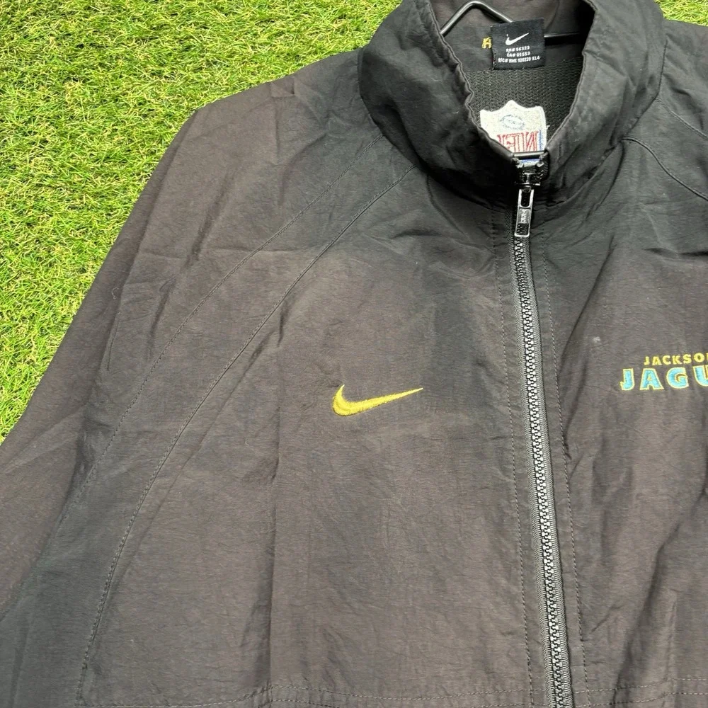 Vintage Nike Jacksonville Jaguars Jacket Mens XL Vented Windbreaker Zip Faded